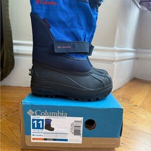 Columbia Kids' Blue and Black Snow Boots